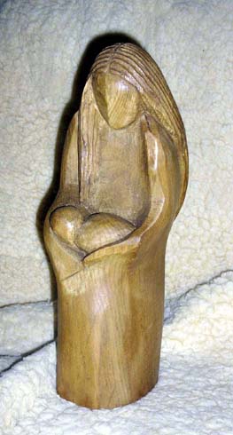 Maternité, sculpture sur bois