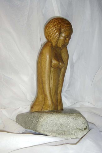 Résurgence, sculpture sur bois de Bernard Beaulien