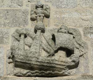 Caravelle sculptée, porche